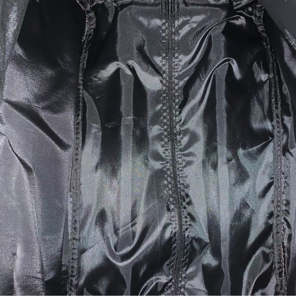 Bioworld Disney Stitch Wheeled Duffle Carry-On Travel Bag-NWT - Picture 5 of 13